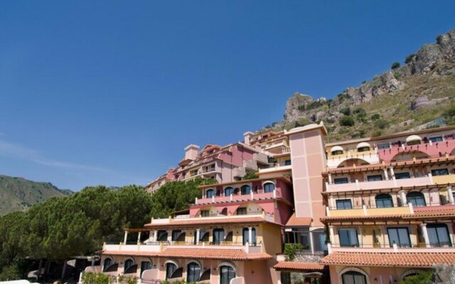 Baia Taormina Hotel