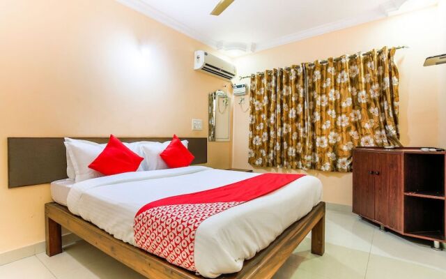 OYO 23035 Srinivas Residency