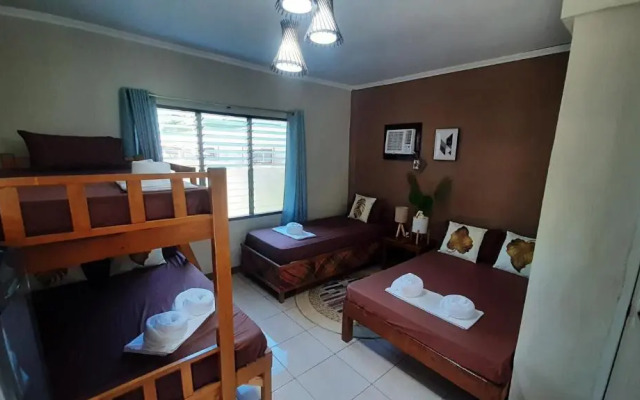 On Board Panglao Beach Hostel and Resort