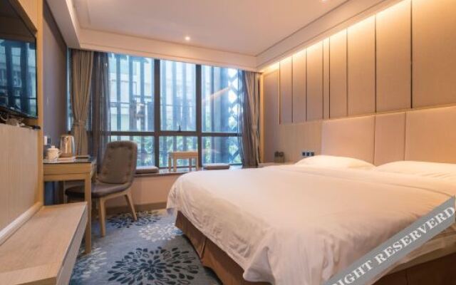 B.Free No.1 Hotel
