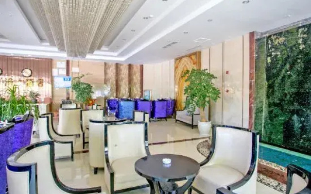Qiubei Chuanyu Hotel