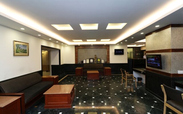 Capital O 1796 Grand Hotel