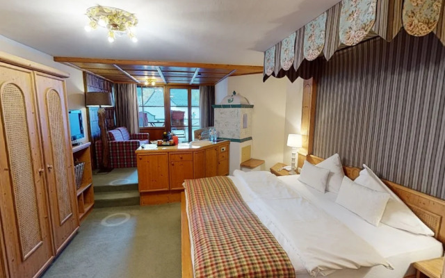 Wellnesshotel ...liebes Rot-Flüh