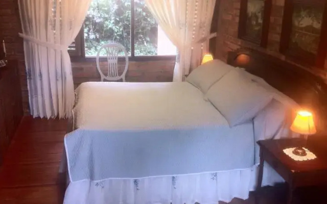 B & B Chalet Santa Eulalia