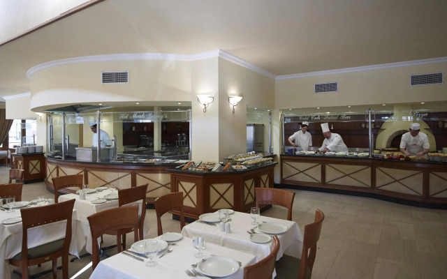 Mitsis Petit Palais Beach Hotel