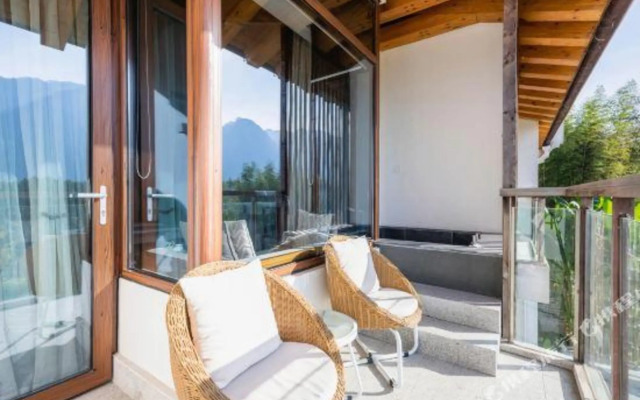 Jiuhua Mountain Demaotang Hotel