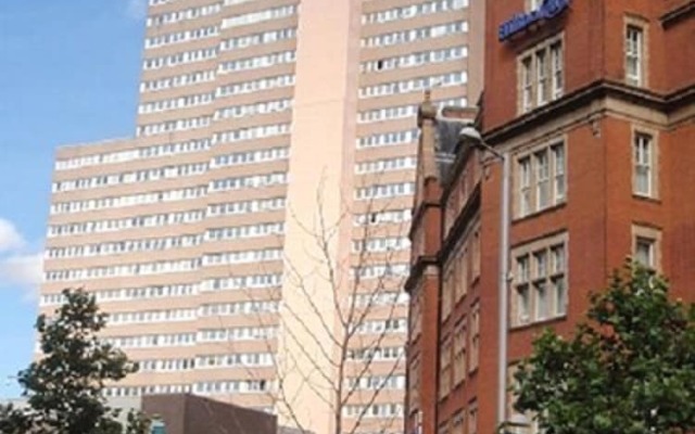 Victoria Centre Apartments & Annexe