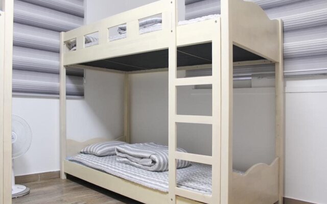 Orange Guesthouse - Hostel