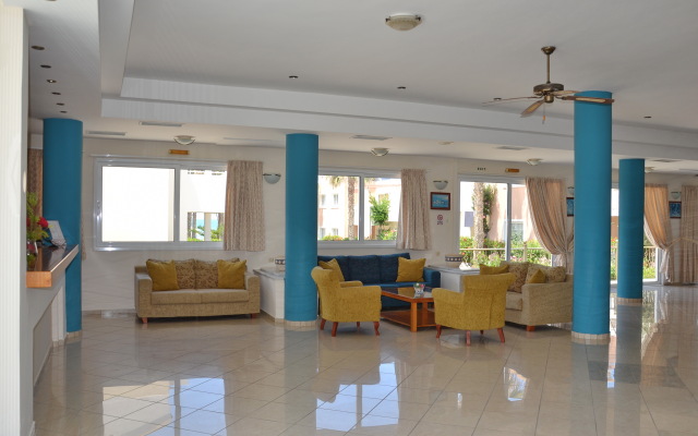 Uzenie All Suites Boutique Resort