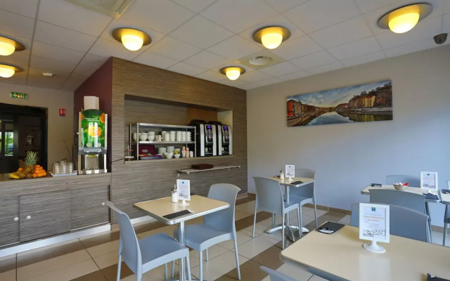Comfort Suites Lyon Est Eurexpo