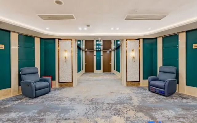 Hezhong Guanjing Hotel