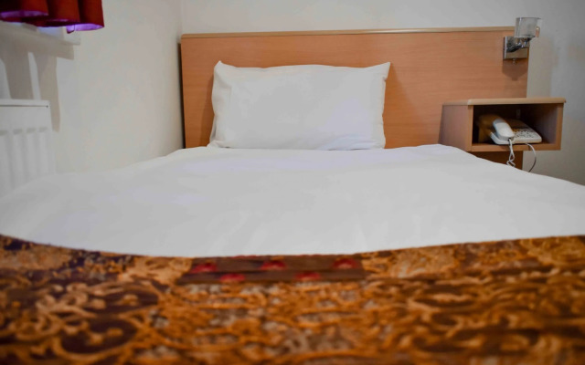 Royal Square Hotel - BHX & NEC