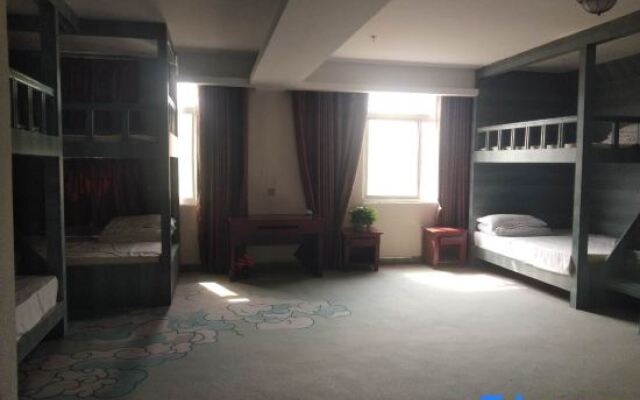Longwan Hot Spring Hotel