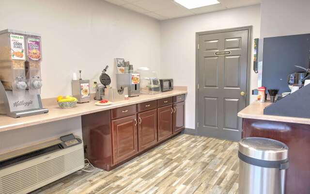 Days Inn by Wyndham Harriman