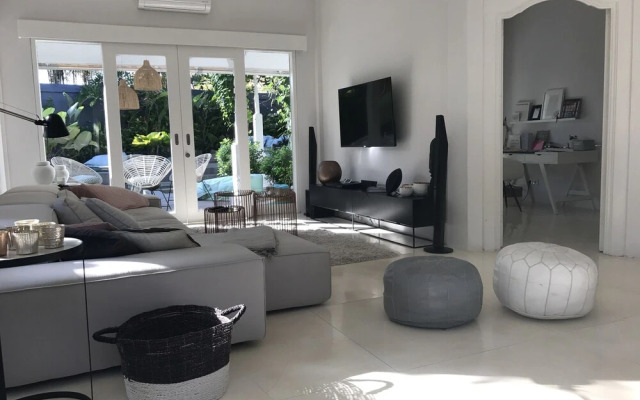 Umalas Designer Villa Junoon