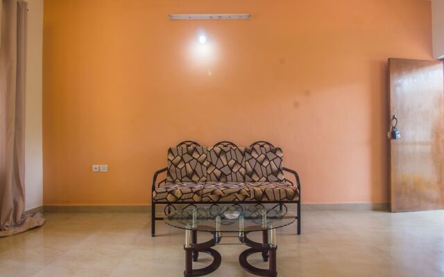 OYO 18327 Home Pool View 1BHK Colva