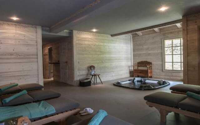 Le Cerf Amoureux Hotel