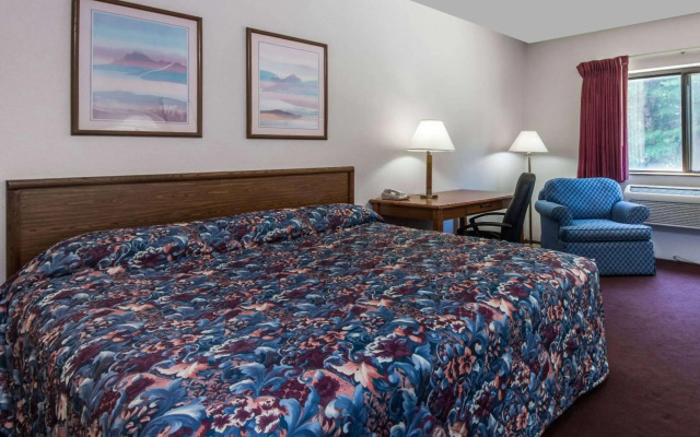 Super 8 By Wyndham Groton