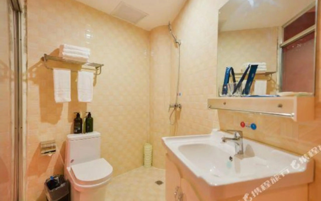 Zhengzhou Shangjia Fashion Hotel (Longzihu College District Store)