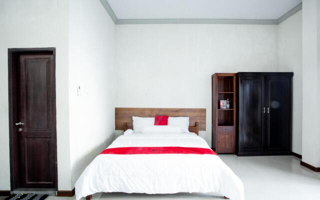 RedDoorz near GOR Sempaja Samarinda