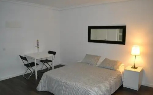Room Gran Vía Apartments