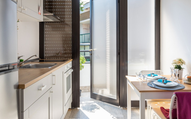 Newly Refurbished Studio Near City Center