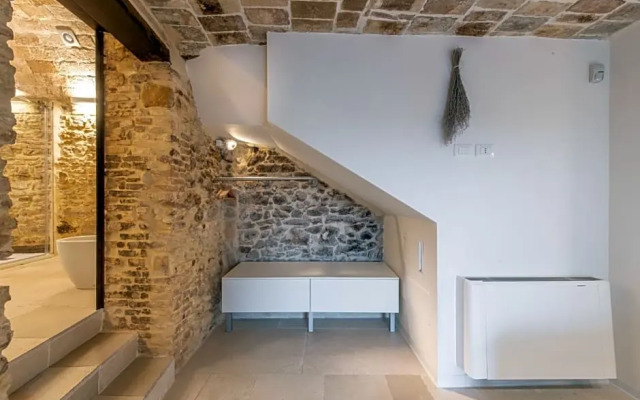 Borgo Baccile by Vini Fantini
