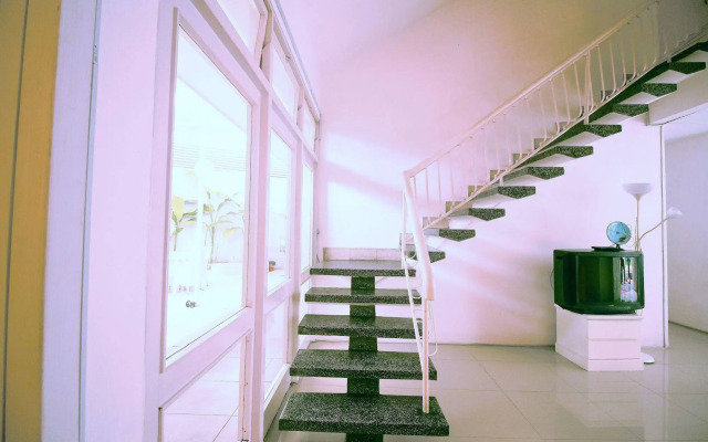 ZEN Rooms Dipati Ukur
