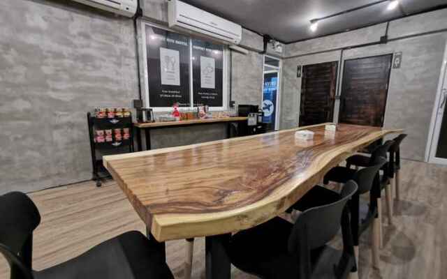 Airport Mini Hostel at Don Muang Airport
