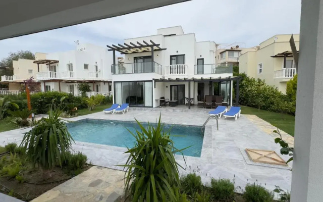 Akasya Villa