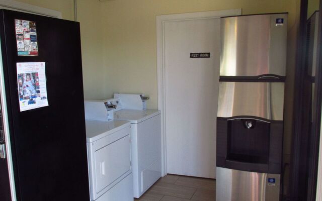 Americas Best Value Inn Celina