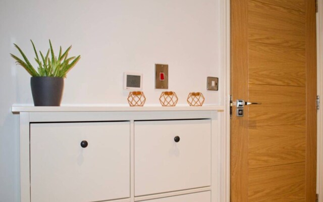 Modern Edinburgh Flat Close to City Centre