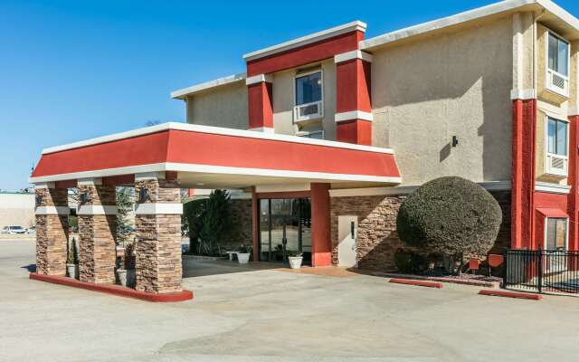 Ramada by Wyndham Oklahoma City Airport North