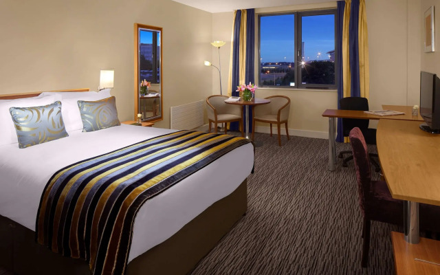 Отель Clayton Dublin Airport Central