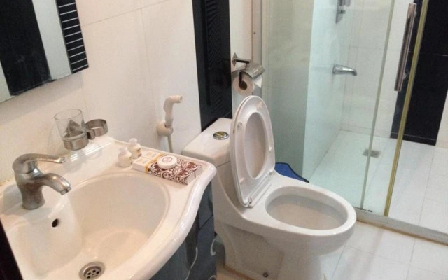 Super OYO 838 Manila Crown Palace Hotel