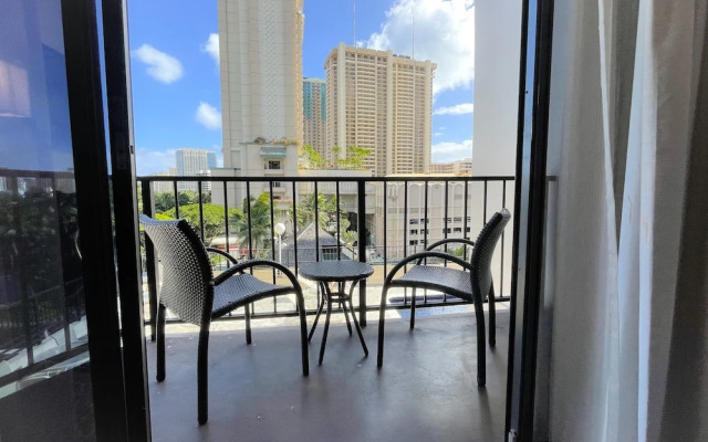 Aqua Palms 306 Condo by RedAwning