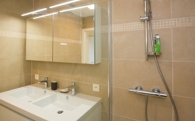 Riva Spacious and Modern With top Location