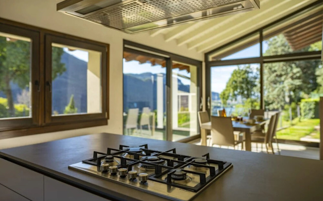 Villa Anna Lake View