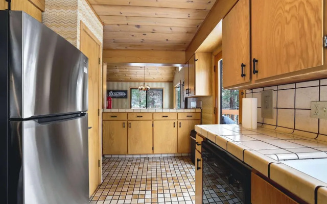 Tahoe Forest Chalet 3BR House w/ Mountain Views