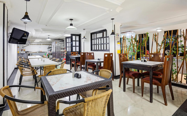 Hotel Ferrovial Inn