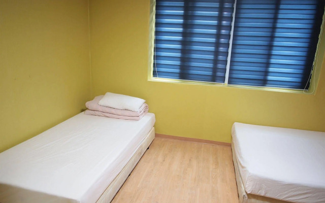 Shinchon Hostel