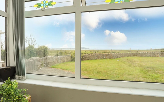 Bodlasan Groes House