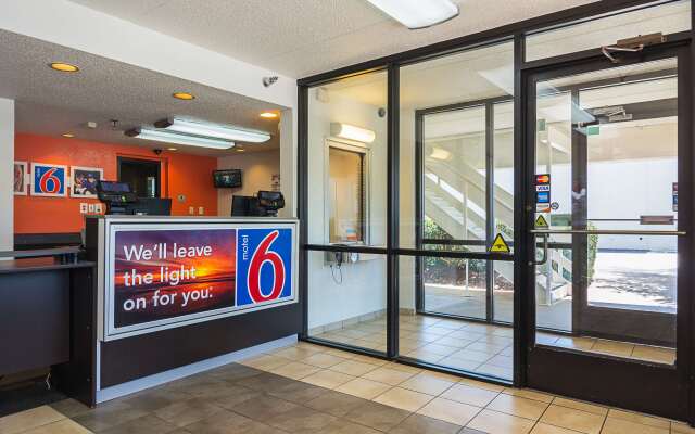 Motel 6 Tucker, GA - Atlanta Northeast