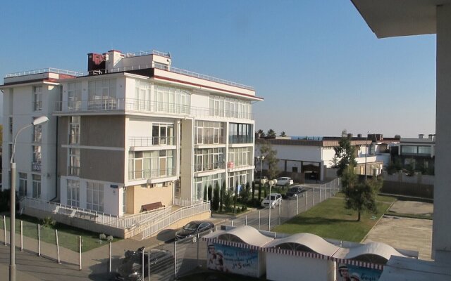 Apartment on Bulvar Nadezhd Apt. 305
