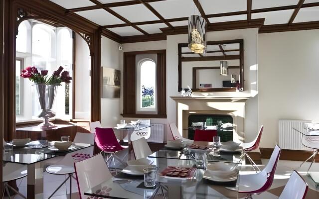 The Godalming Hotel