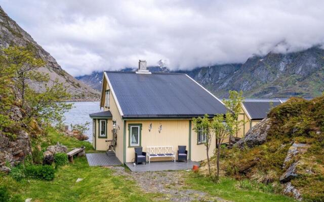 Sea-view house in Sund