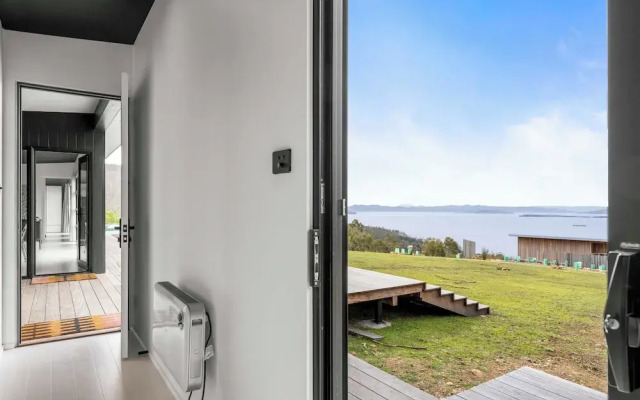 The Outlook on Mount Louis – 2 Bedroom
