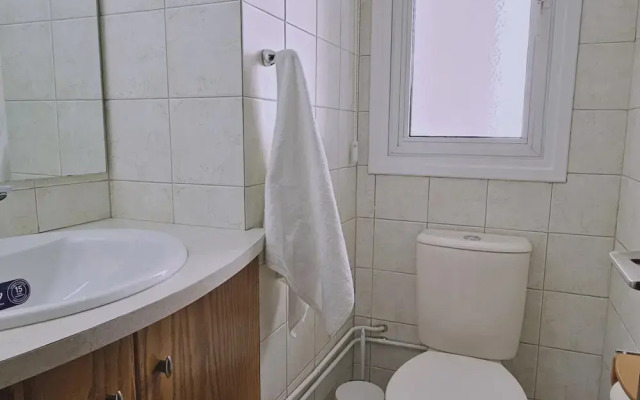 82 NIC - Stay Aurum Apartment