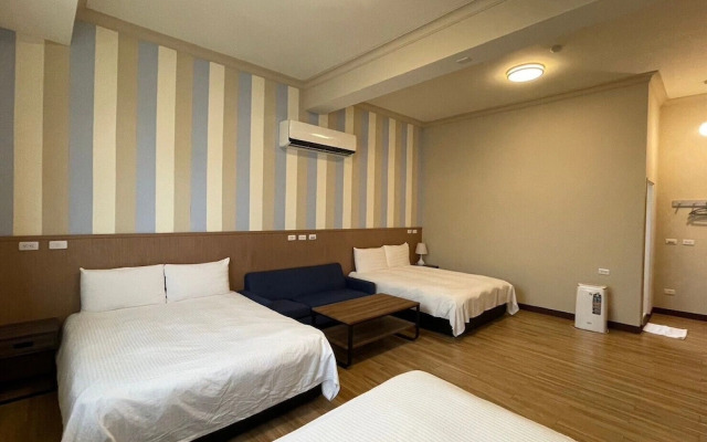 Small Ryukyu Loju sunrise Inn