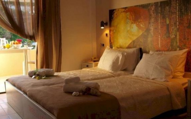 Tree of Life Art Hotel